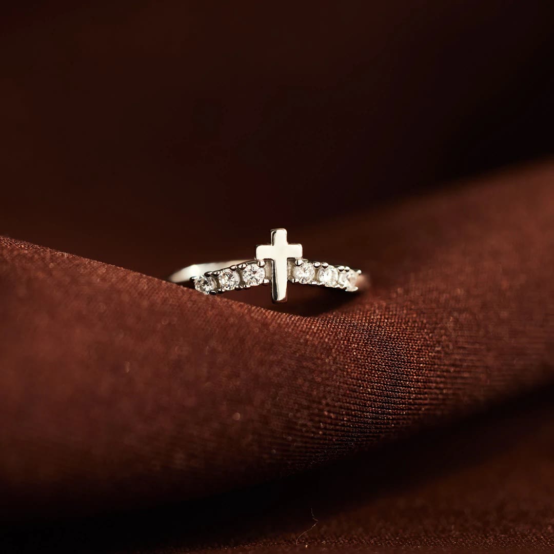 christiandiscipleshop Minimalist Jesus Cross Zirconia Ring
