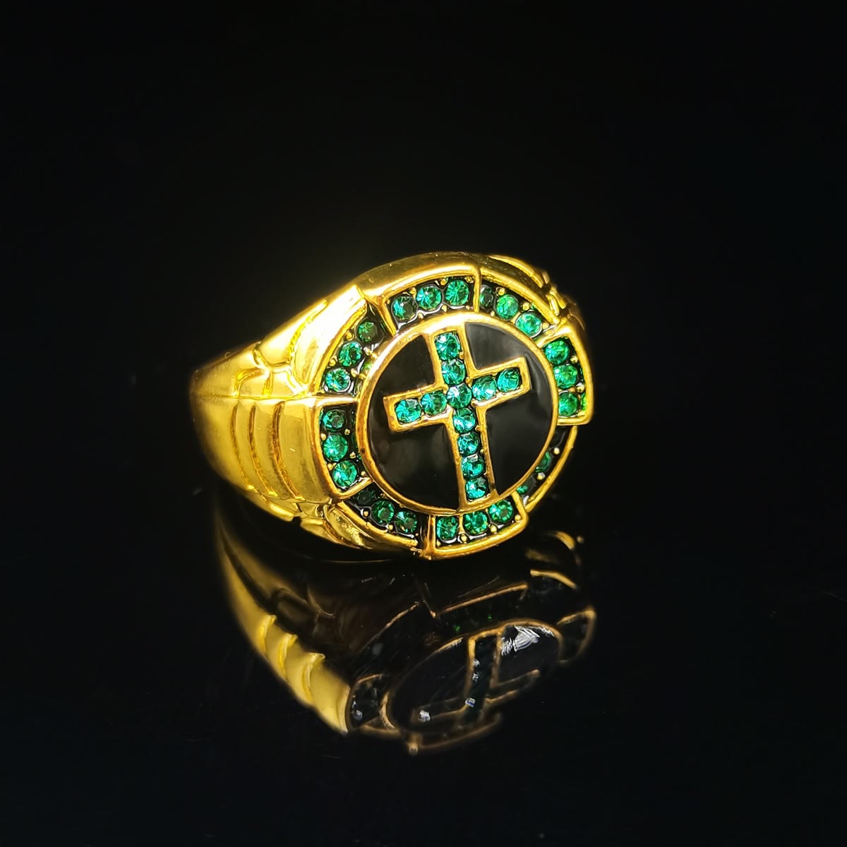 Christiandiscipleshop Retro Style Green Gemstones Cross Golden Alloy Ring