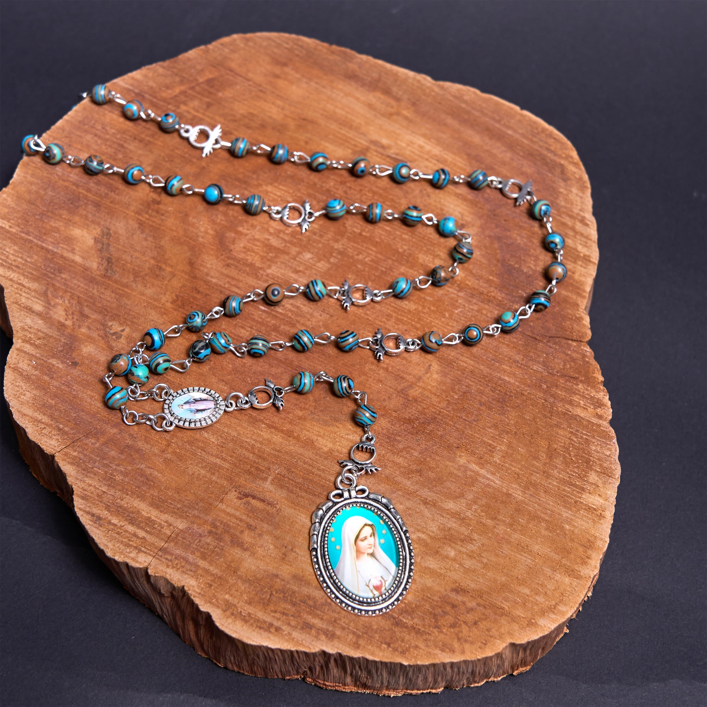 christiandiscipleshop Miraculous Medal & Crucifix of 6 mm Round Green Malachite Alloy Chain Rosary