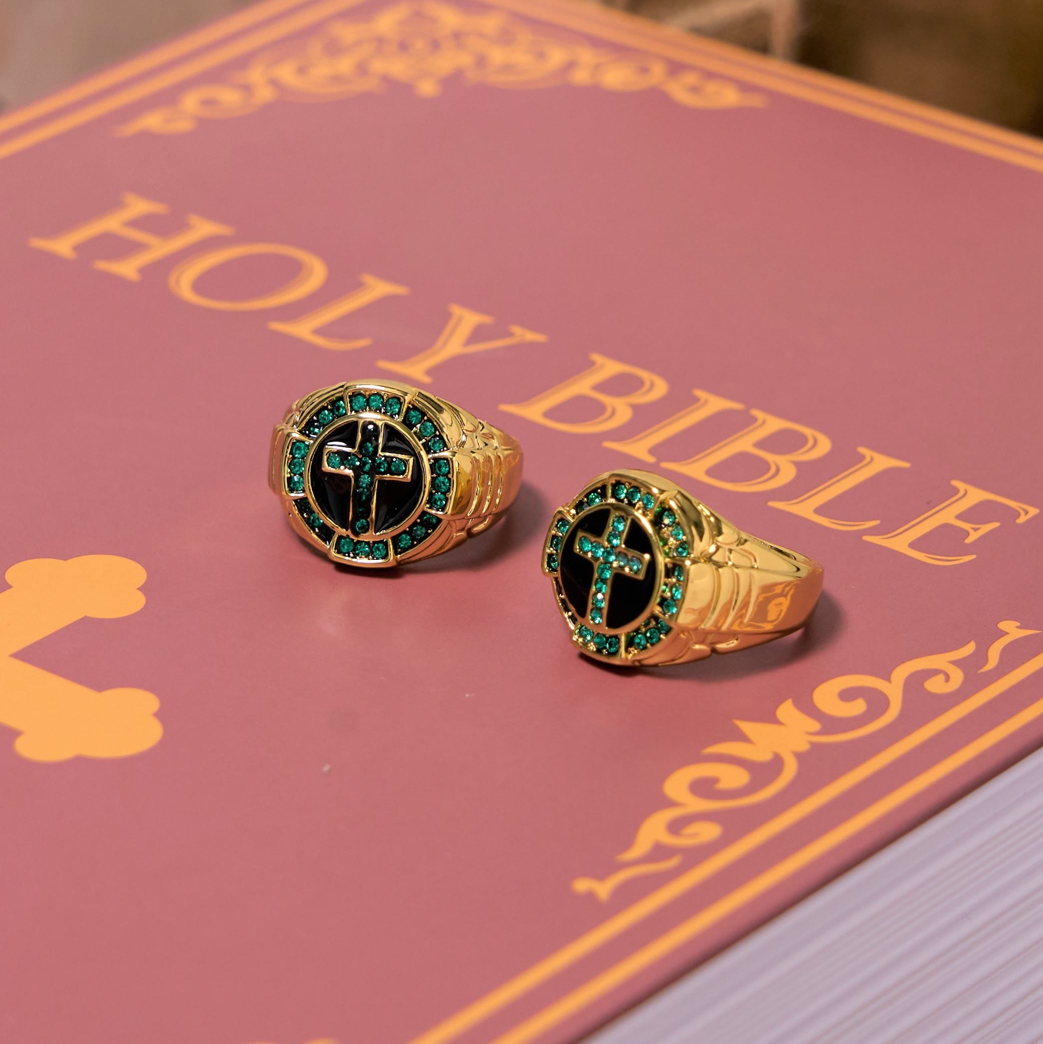 Christiandiscipleshop Retro Style Green Gemstones Cross Golden Alloy Ring