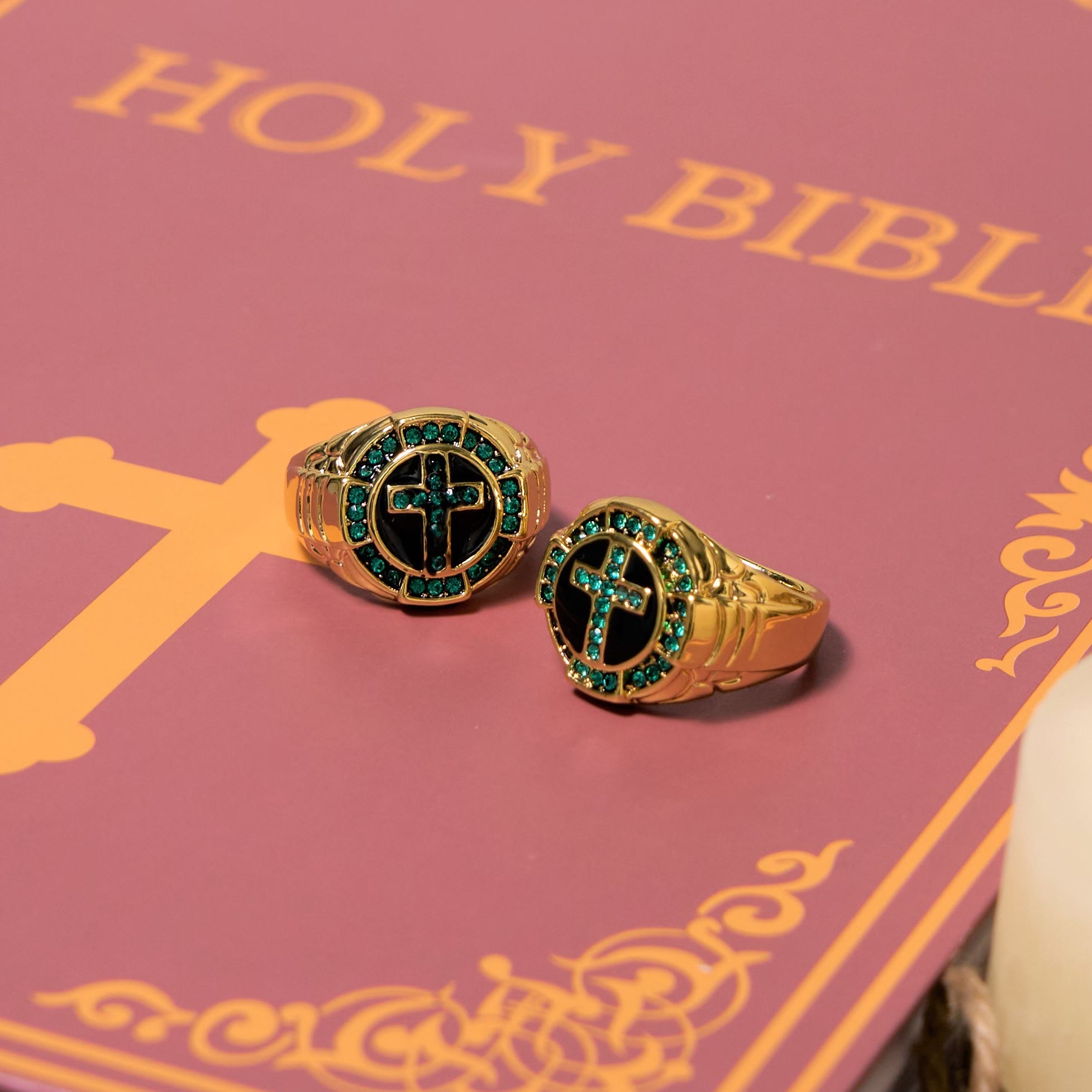 Christiandiscipleshop Retro Style Green Gemstones Cross Golden Alloy Ring