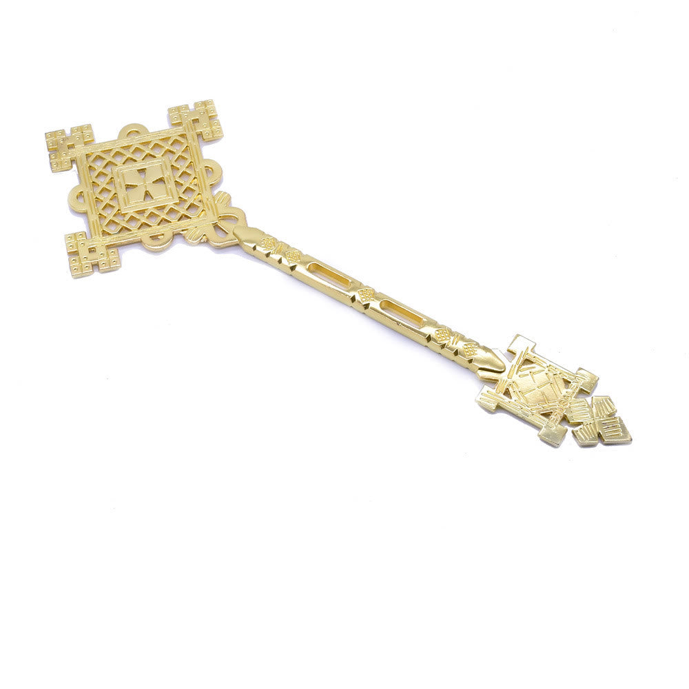 Christiandiscipleshop Classic Style Intricate Geometric Pattern Blessing Hand Cross