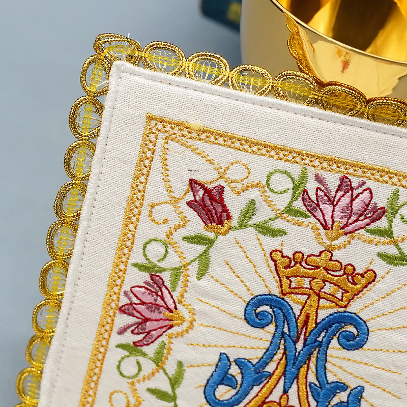 Christiandiscipleshop Classic Style Marian Floral Grace Altar Linen Set