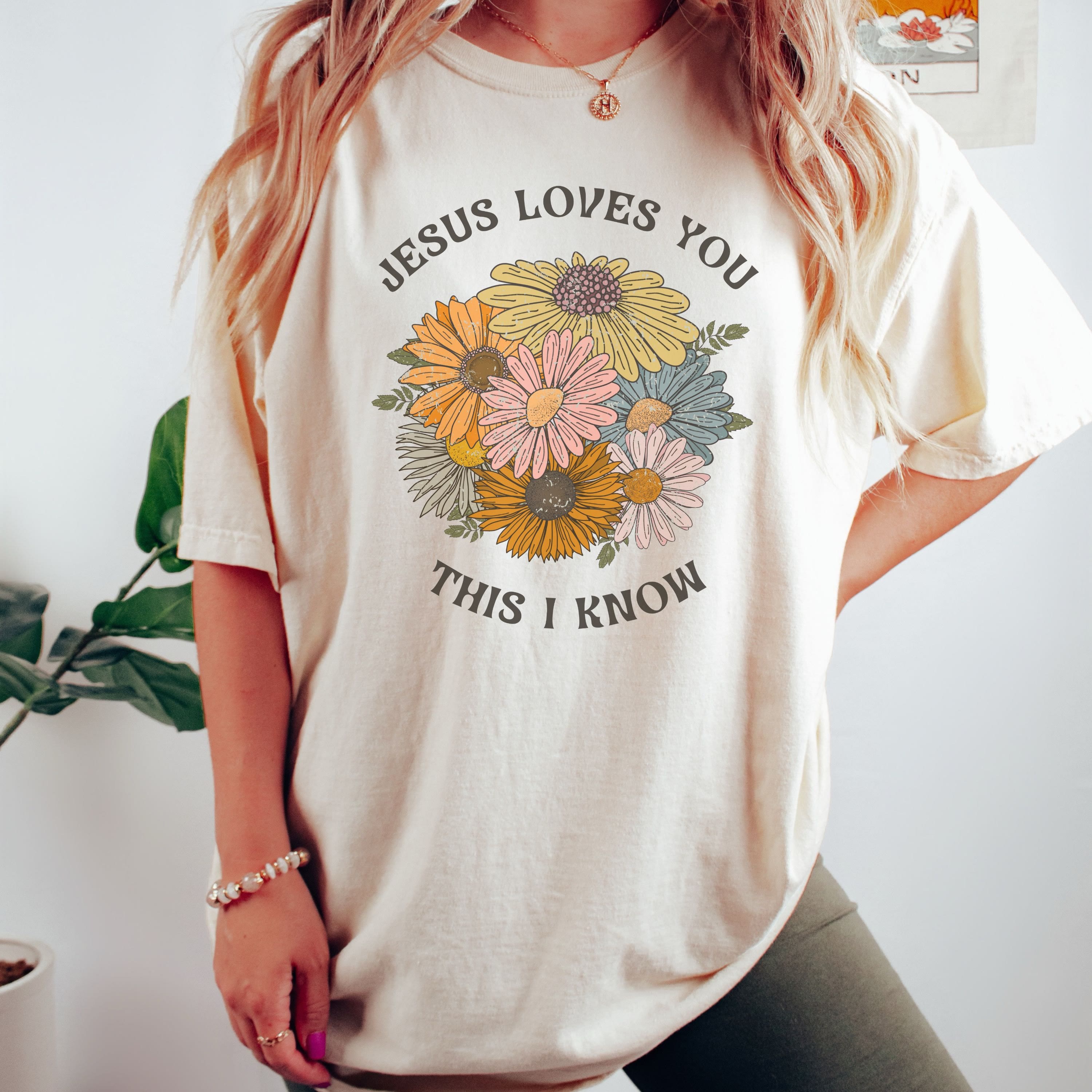 christiandiscipleshop Jesus Loves You T-shirt