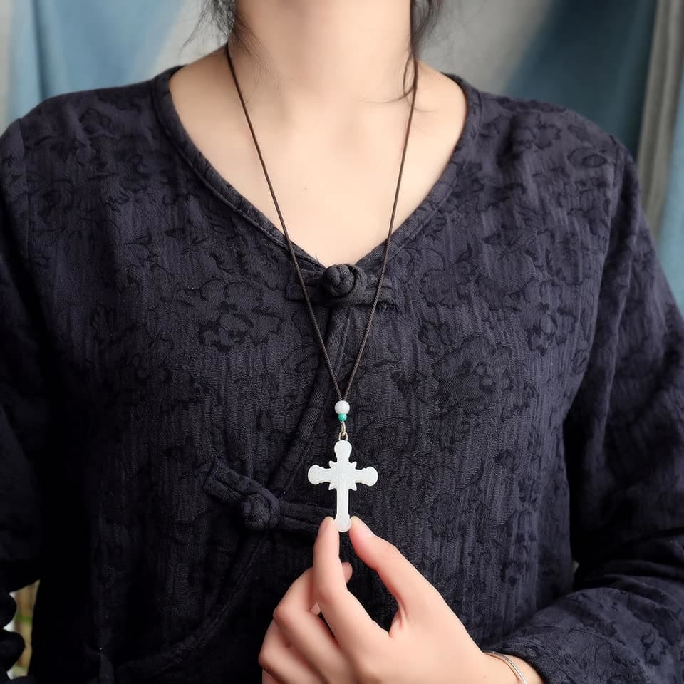 Christiandiscipleshop Serene Jade Carved Crucifix Pendant - Embodiment of Grace