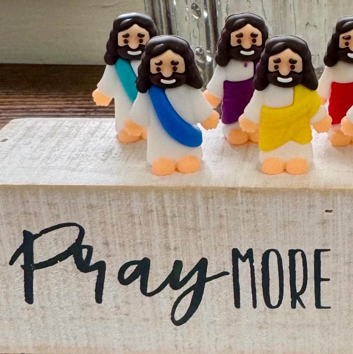 Christianartworkshop 5/10/20/30pcs We All Need A Little Jesus Figurine – A Touch of Divine Presence Mother's Day Gift