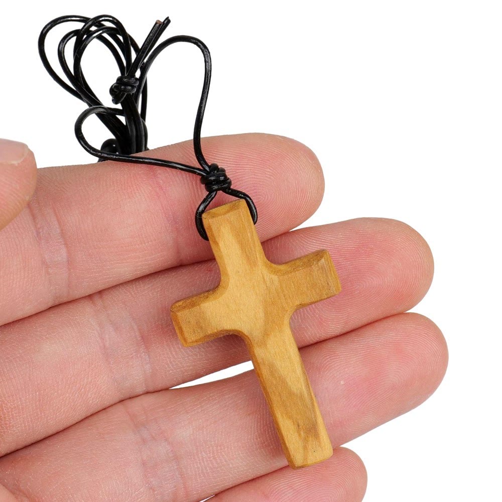 christiandiscipleshop Handmade Olive Wood Cross Necklace: A Symbol of Faith and Craftsmanship