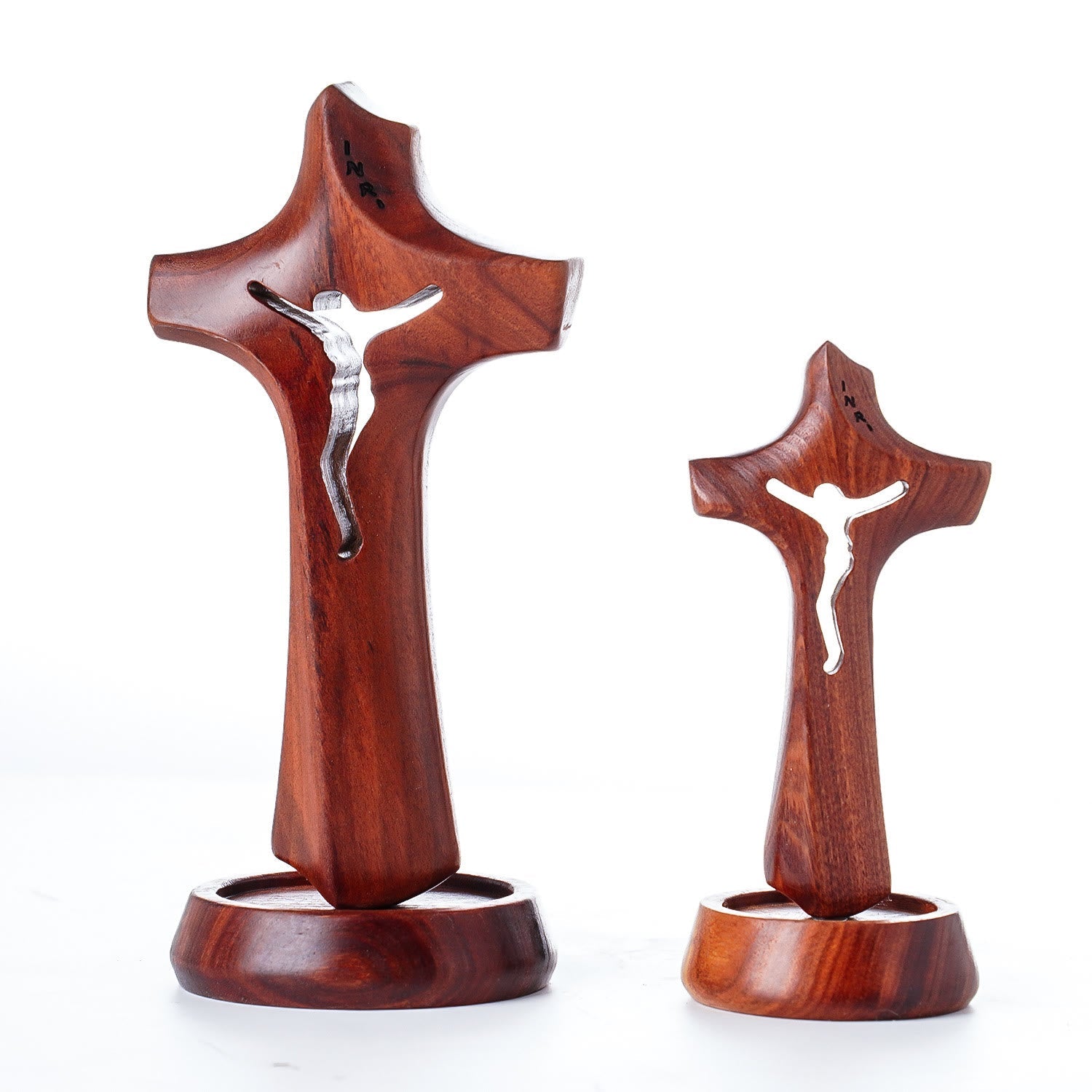 christiandiscipleshop Wooden Sacred Cross Desktop Ornament: Casting a Totem of Faith