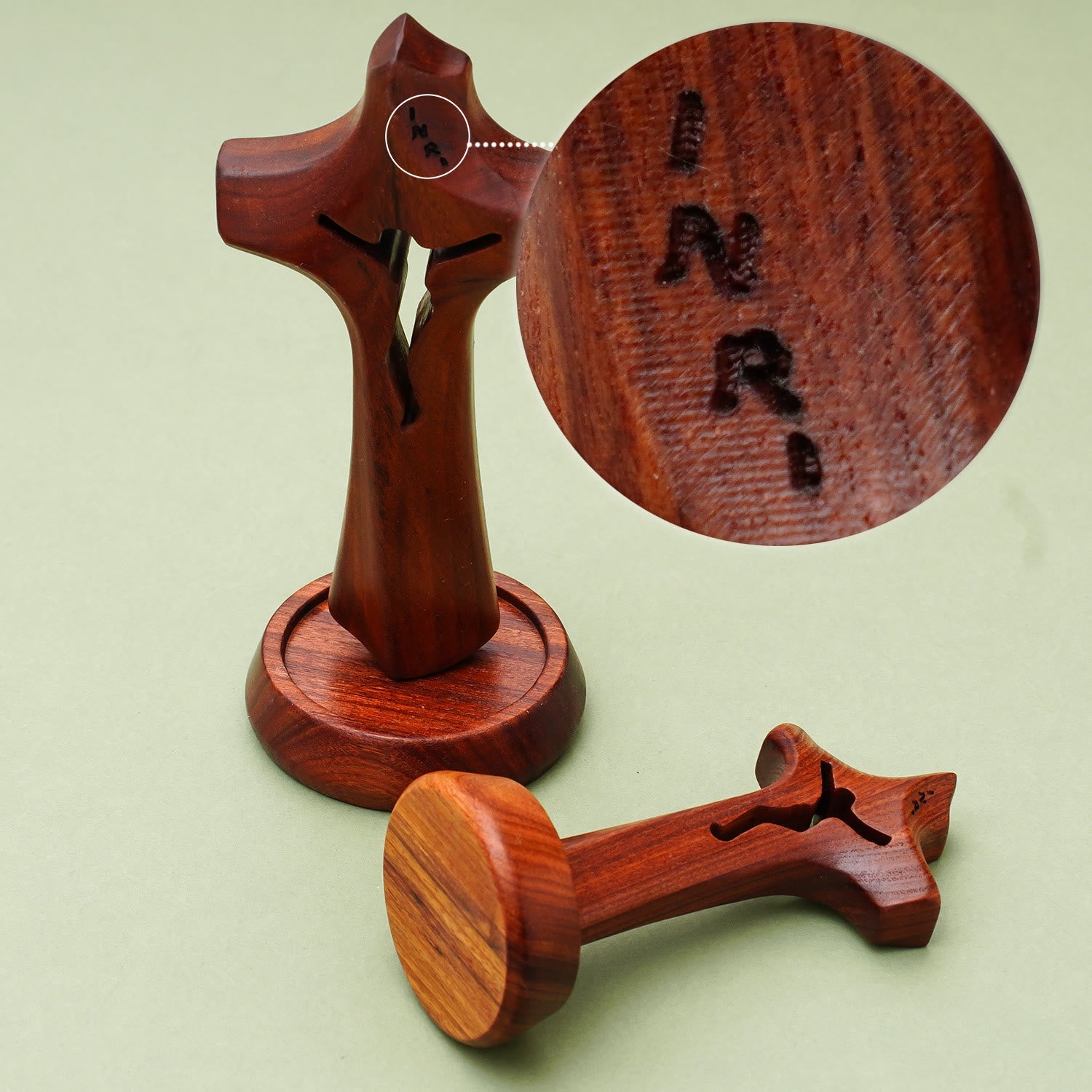 christiandiscipleshop Wooden Sacred Cross Desktop Ornament: Casting a Totem of Faith