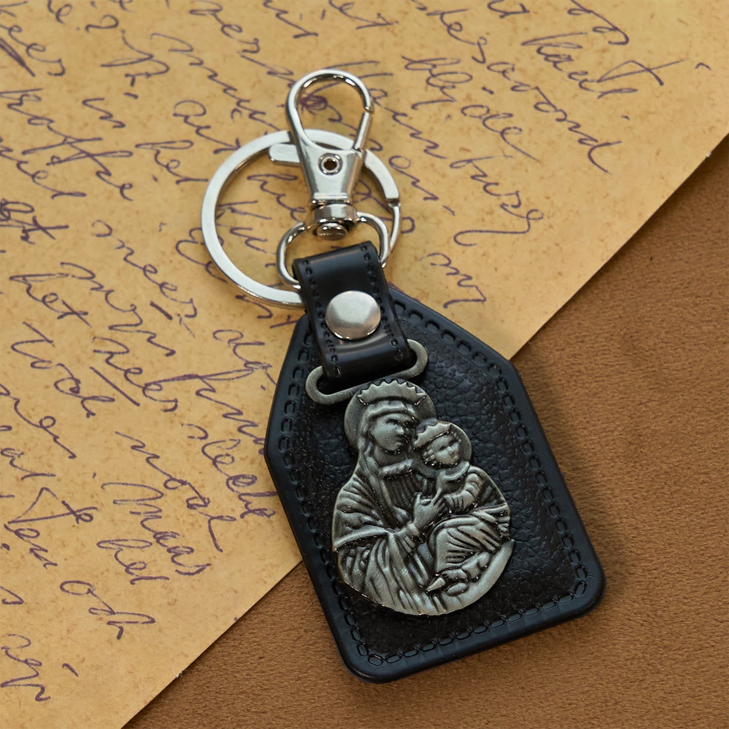 FREE Today: 12 Patterns Christian-Inspired Keychains Pendants: Faith on the Go