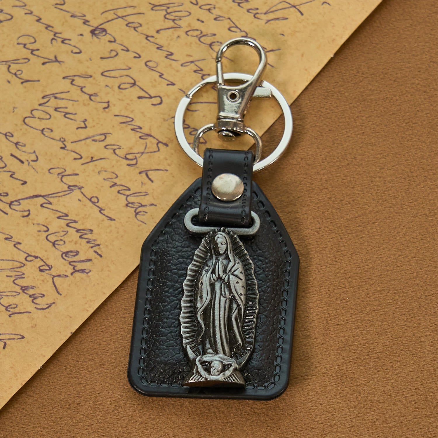 FREE Today: 12 Patterns Christian-Inspired Keychains Pendants: Faith on the Go