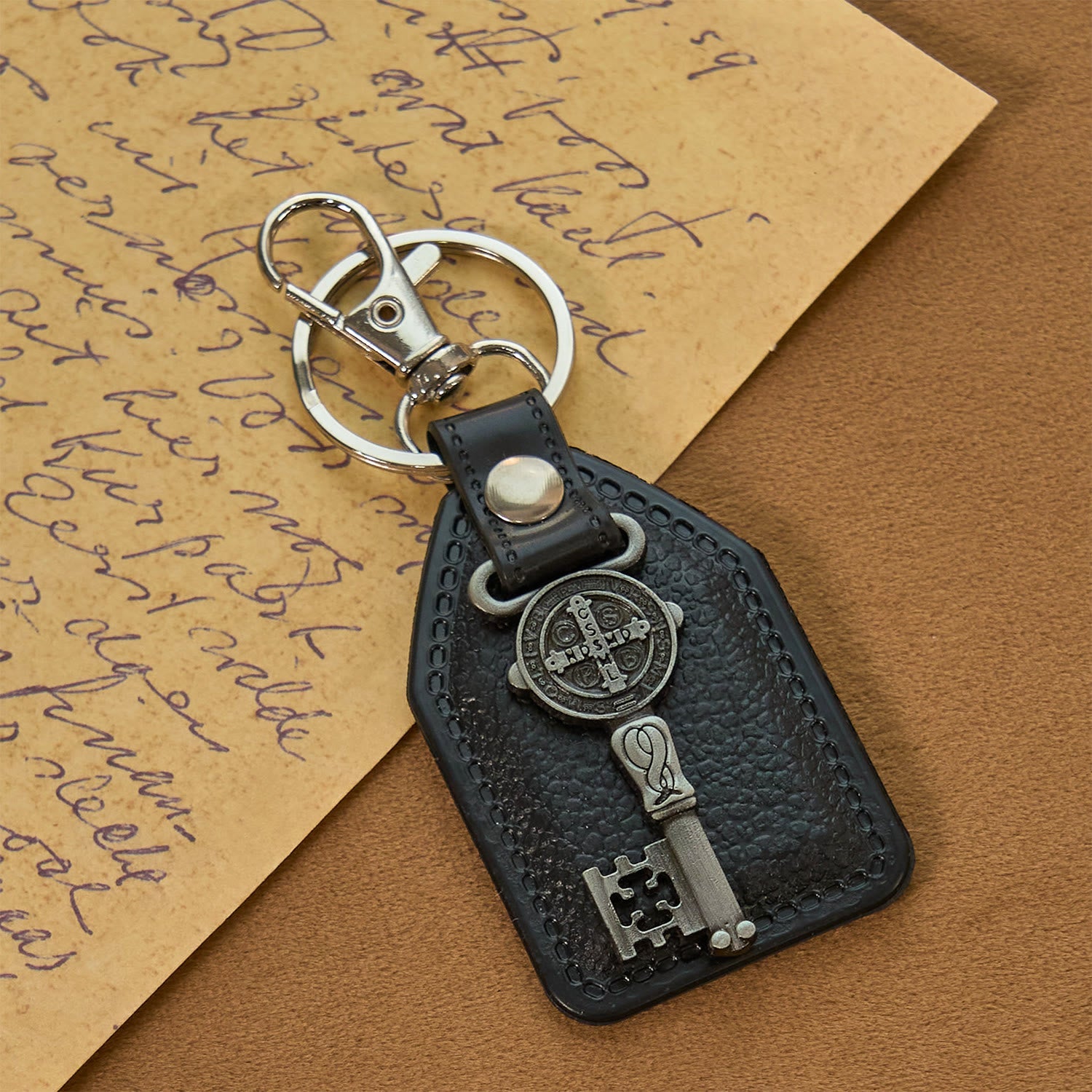 FREE Today: 12 Patterns Christian-Inspired Keychains Pendants: Faith on the Go