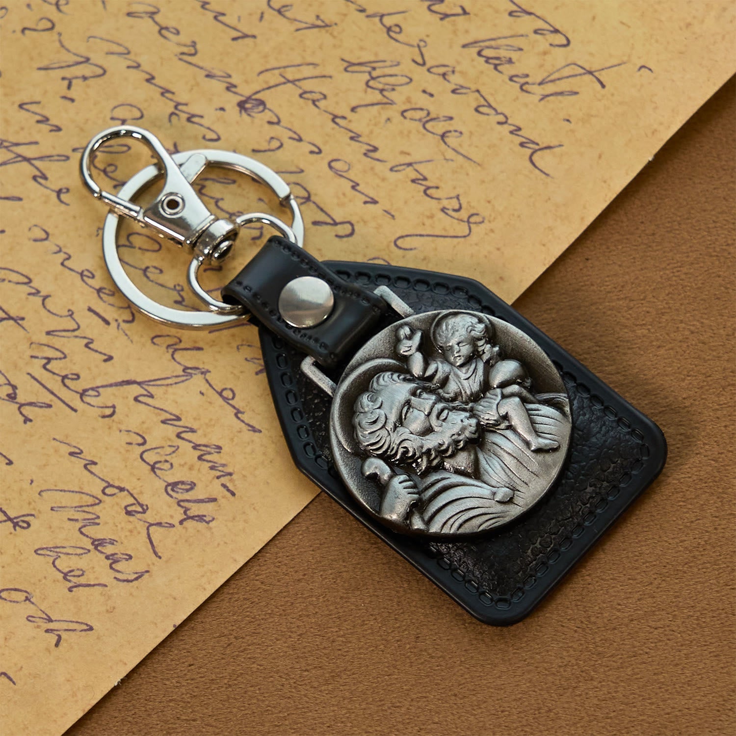 FREE Today: 12 Patterns Christian-Inspired Keychains Pendants: Faith on the Go
