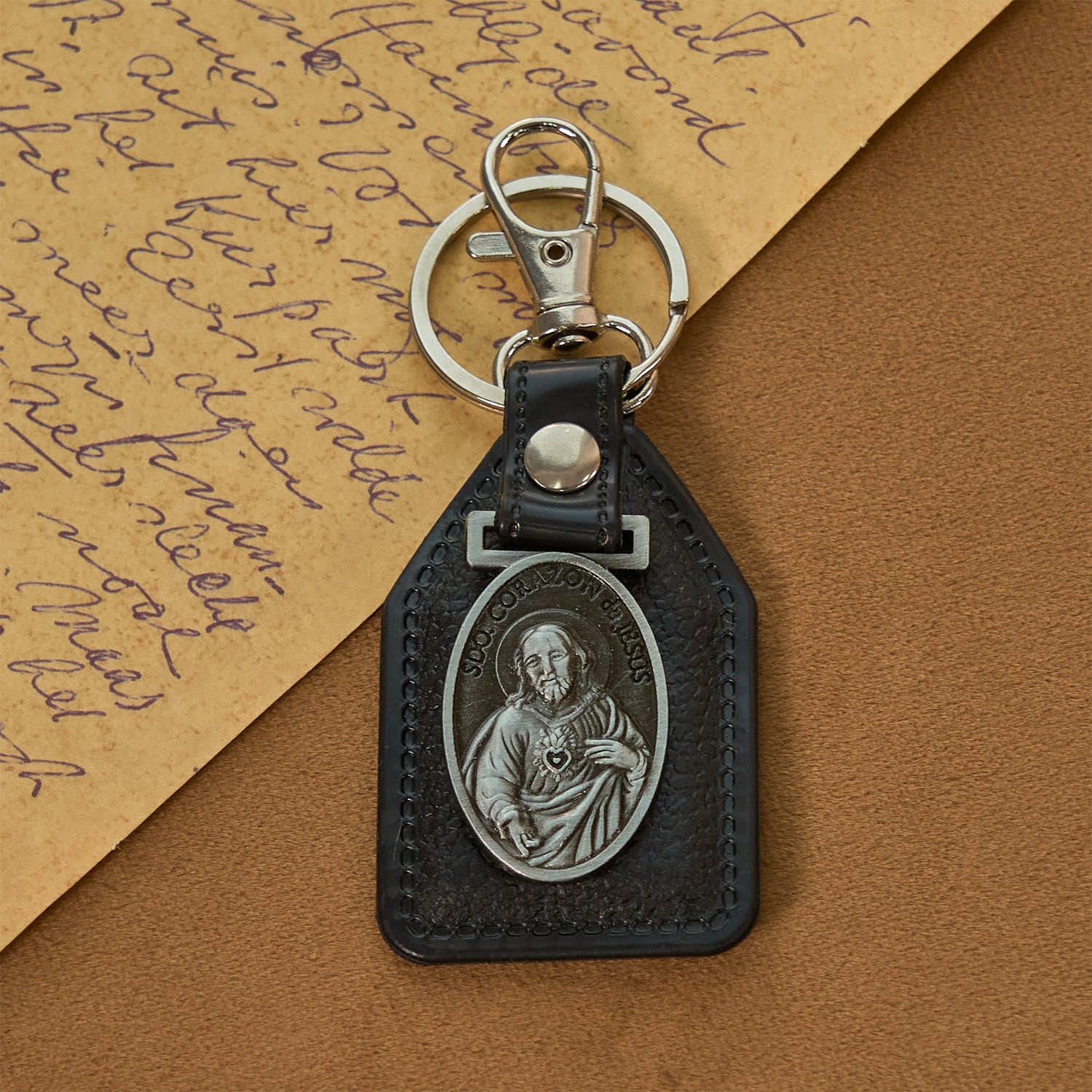 FREE Today: 12 Patterns Christian-Inspired Keychains Pendants: Faith on the Go