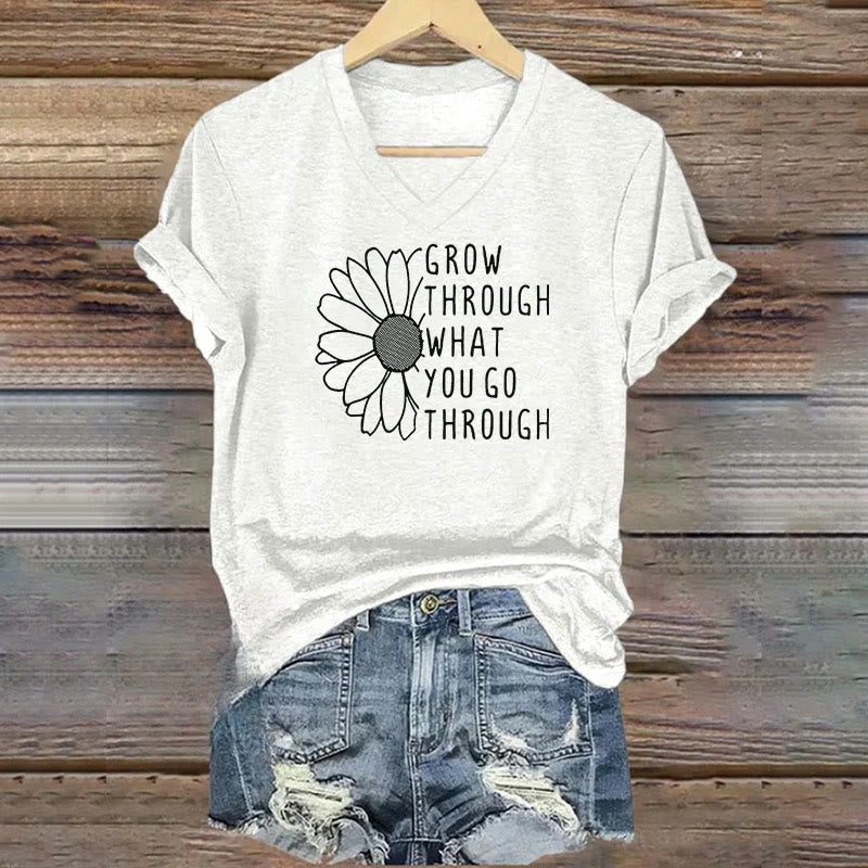 christiandiscipleshopWomen's Grow Through What You Go Through Print V-Neck Polyester T-shirt