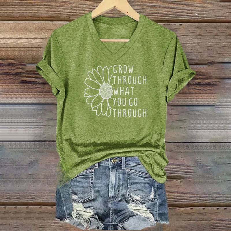 christiandiscipleshopWomen's Grow Through What You Go Through Print V-Neck Polyester T-shirt