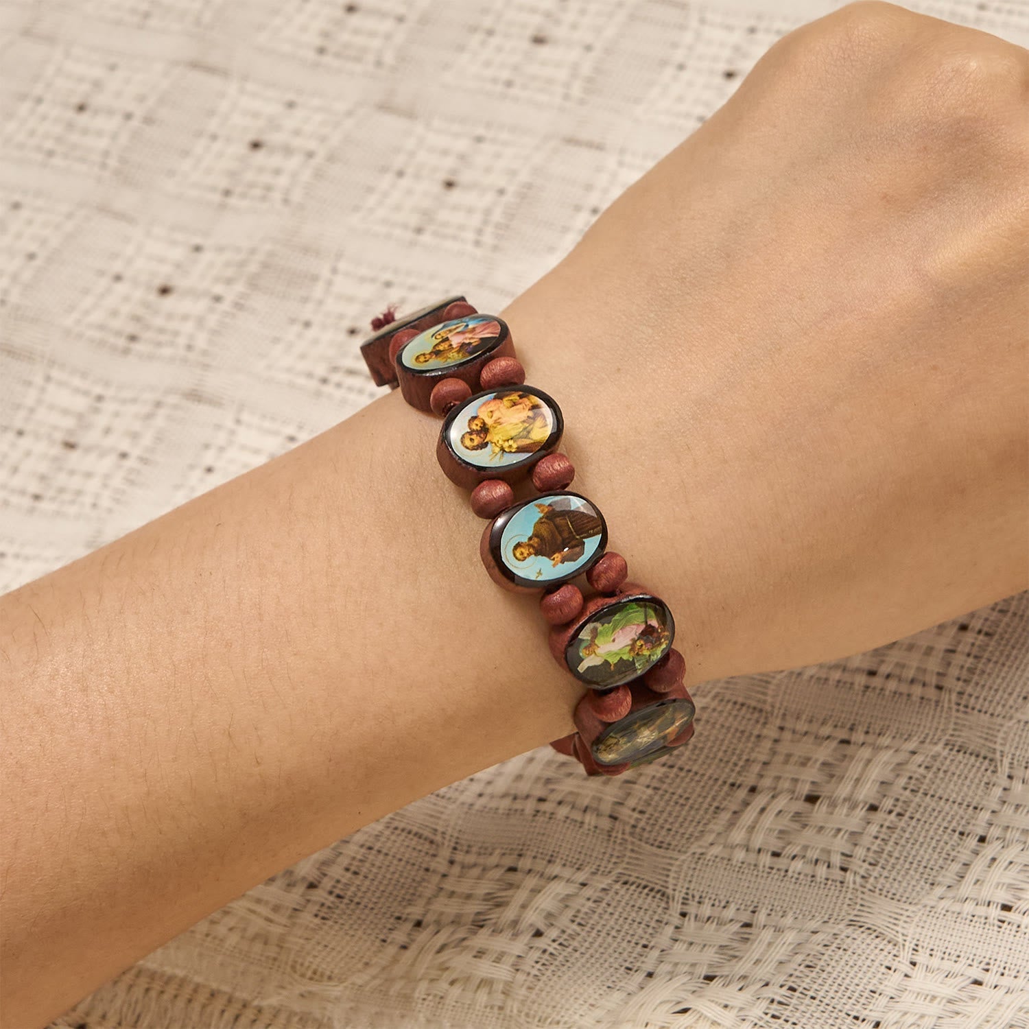 Christiandiscipleshop Classic Wooden Bead Stretch Bracelet with Mary, Jesus & Saints Icons