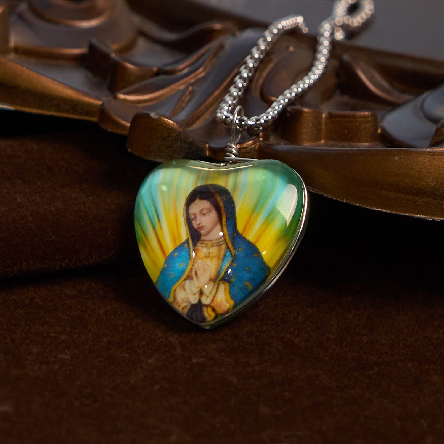 Christiandiscipleshop Glow-in-the-Dark Heart Shaped Resin Medal with Virgin Mary's Silent Blessing Necklace