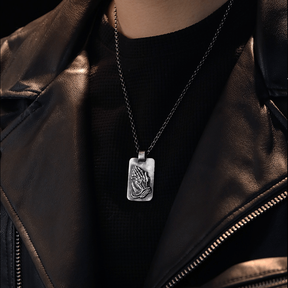 Christiandiscipleshop Retro Pray Hands Silver Medal Faith Necklace