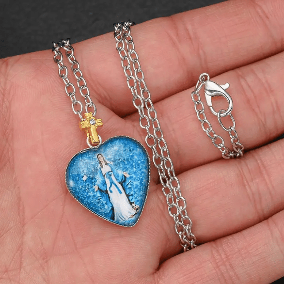 Christiandiscipleshop Classic Style Heart-shaped Virgin Mary Glass Pendant Necklace