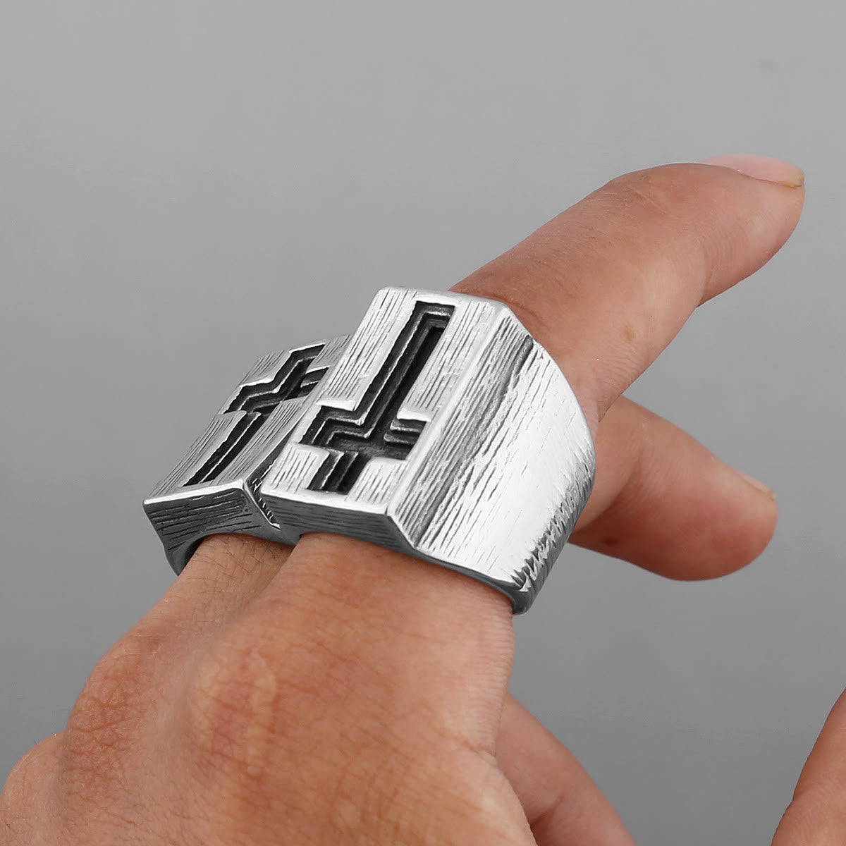 Christiandiscipleshop Retro Minimalist Style Broadside Cross Ring