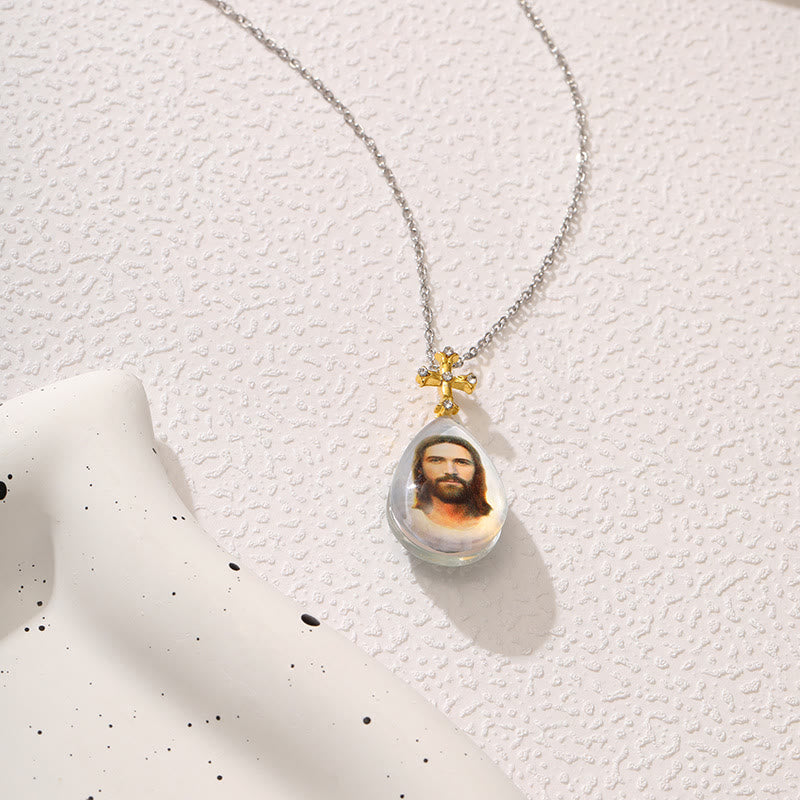 Christiandiscipleshop Simple Fashion Style Crystal Jesus Series Pendant Necklace
