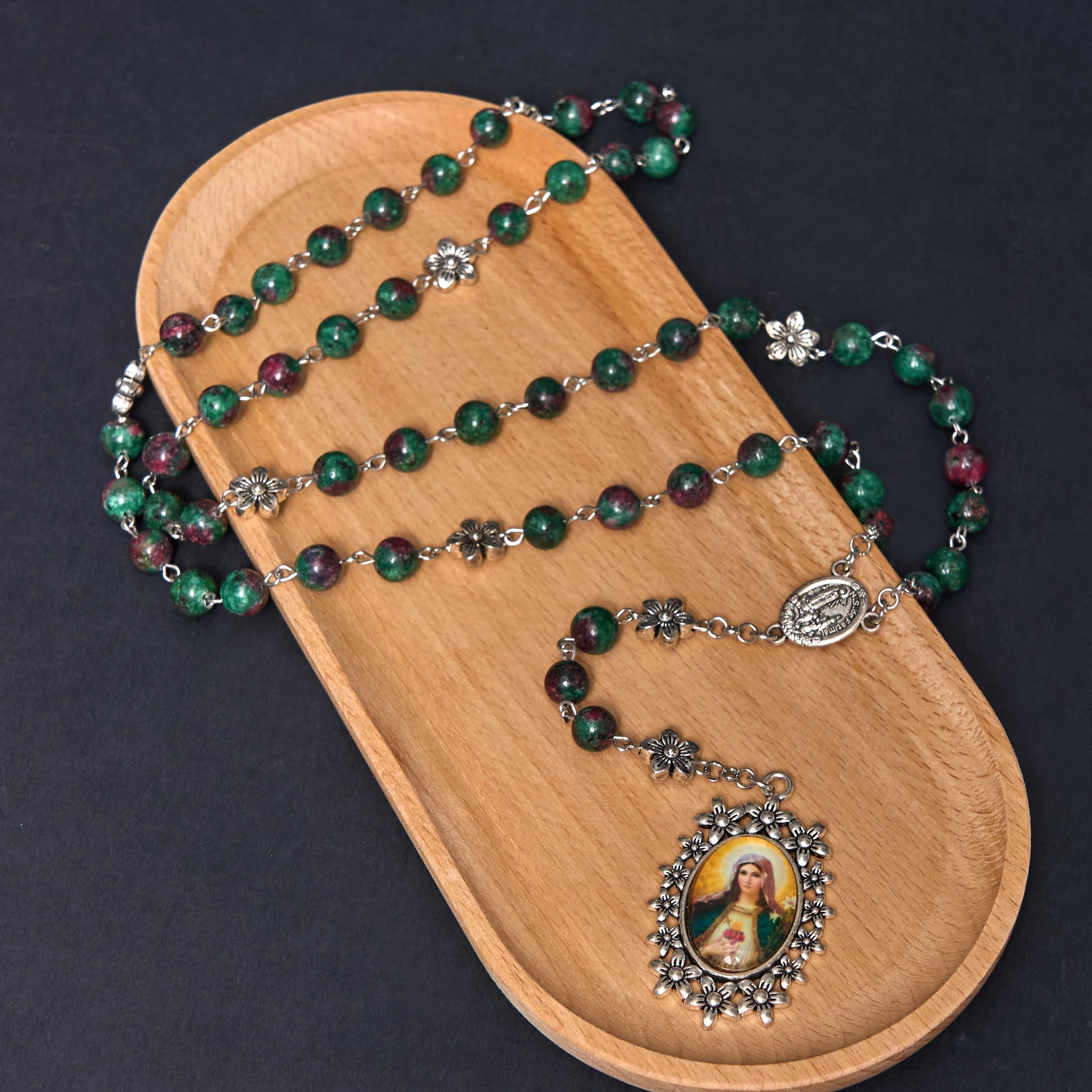 Christiandiscipleshop Our Lady of Fátima & Immaculate Heart of Mary of 8 mm Round Green Natural Stone Alloy Chain Rosary