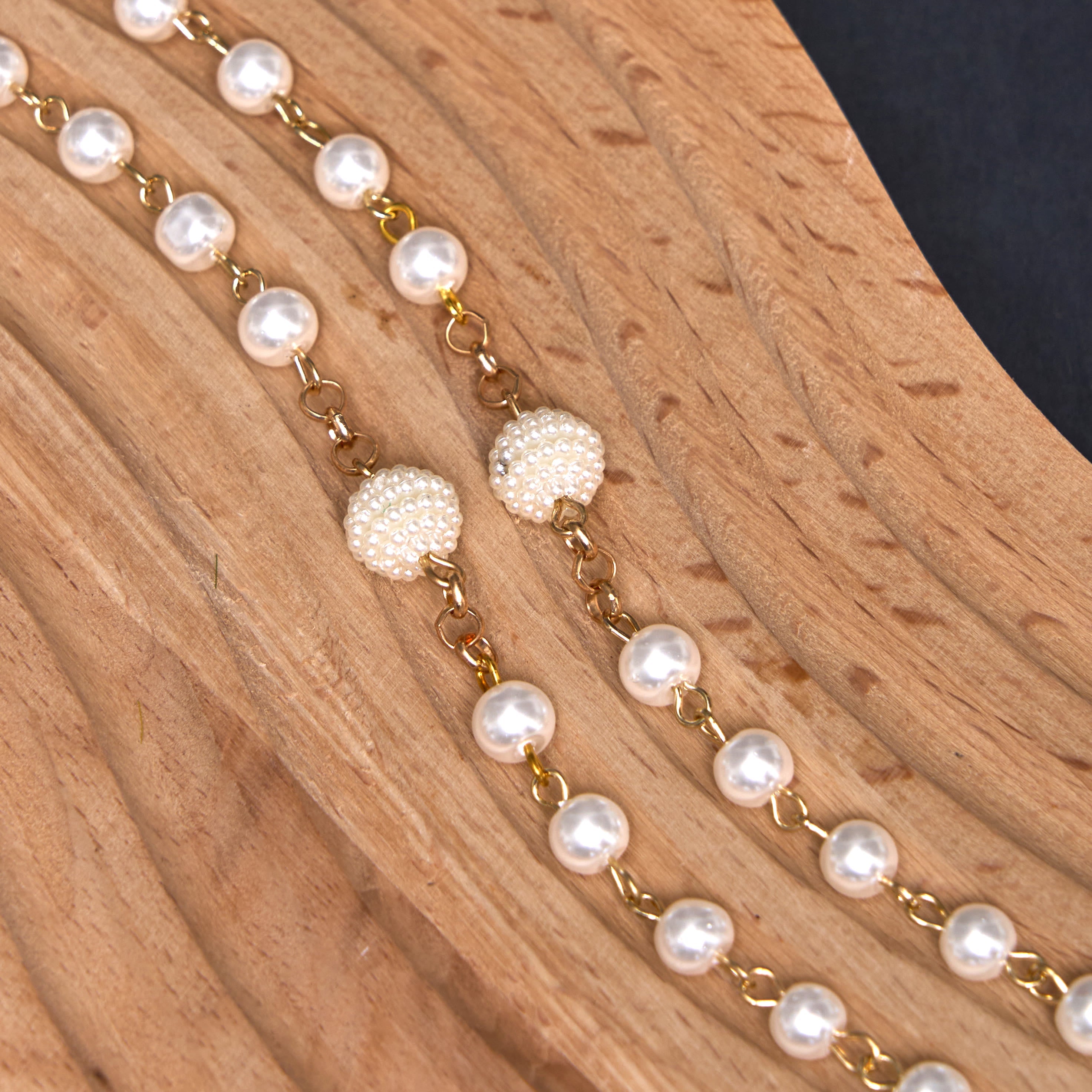 Christiandiscipleshop St. Benedict Medal & Miraculous Medal of 6*10 mm Round White Pearl Alloy Chain Rosary