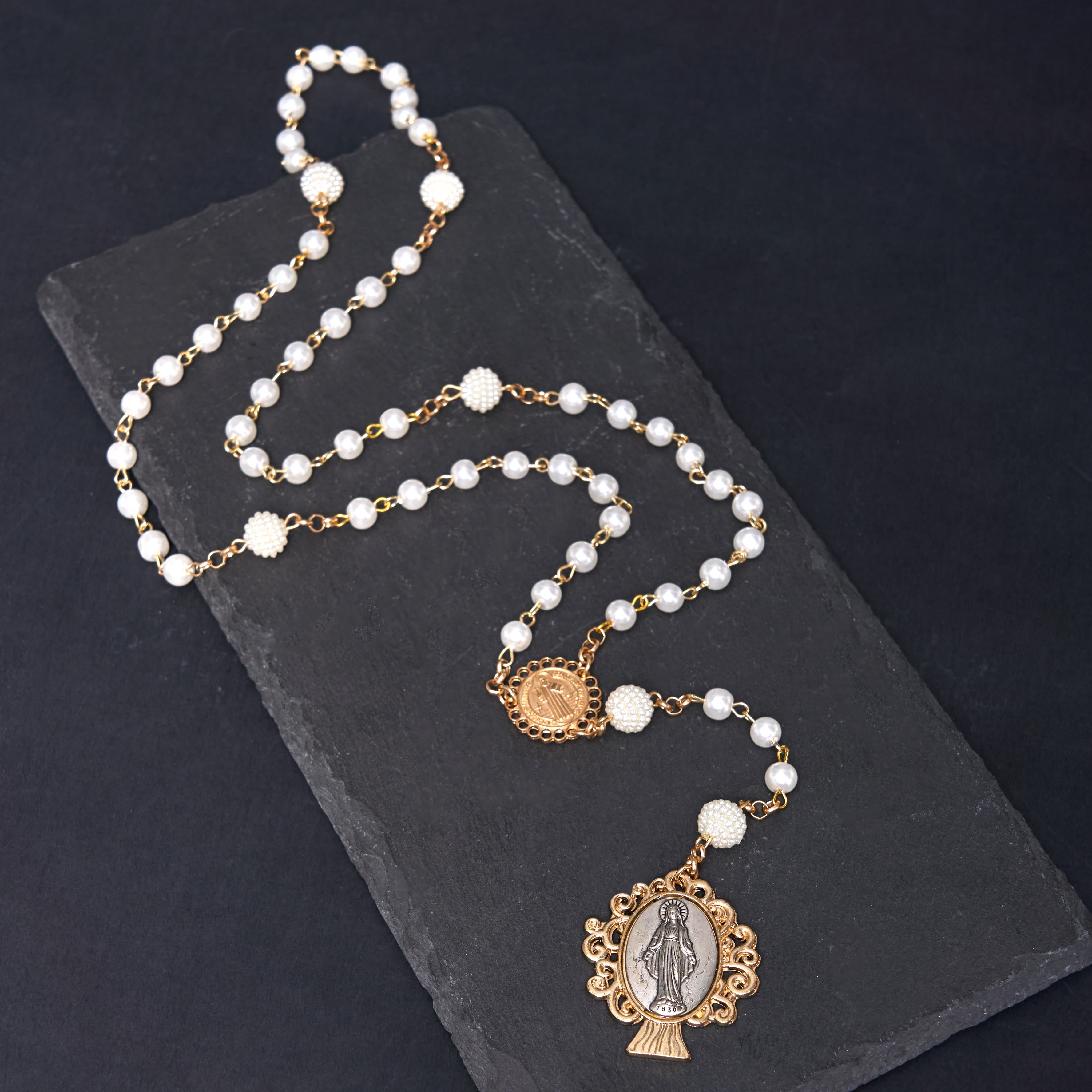 Christiandiscipleshop St. Benedict Medal & Miraculous Medal of 6*10 mm Round White Pearl Alloy Chain Rosary