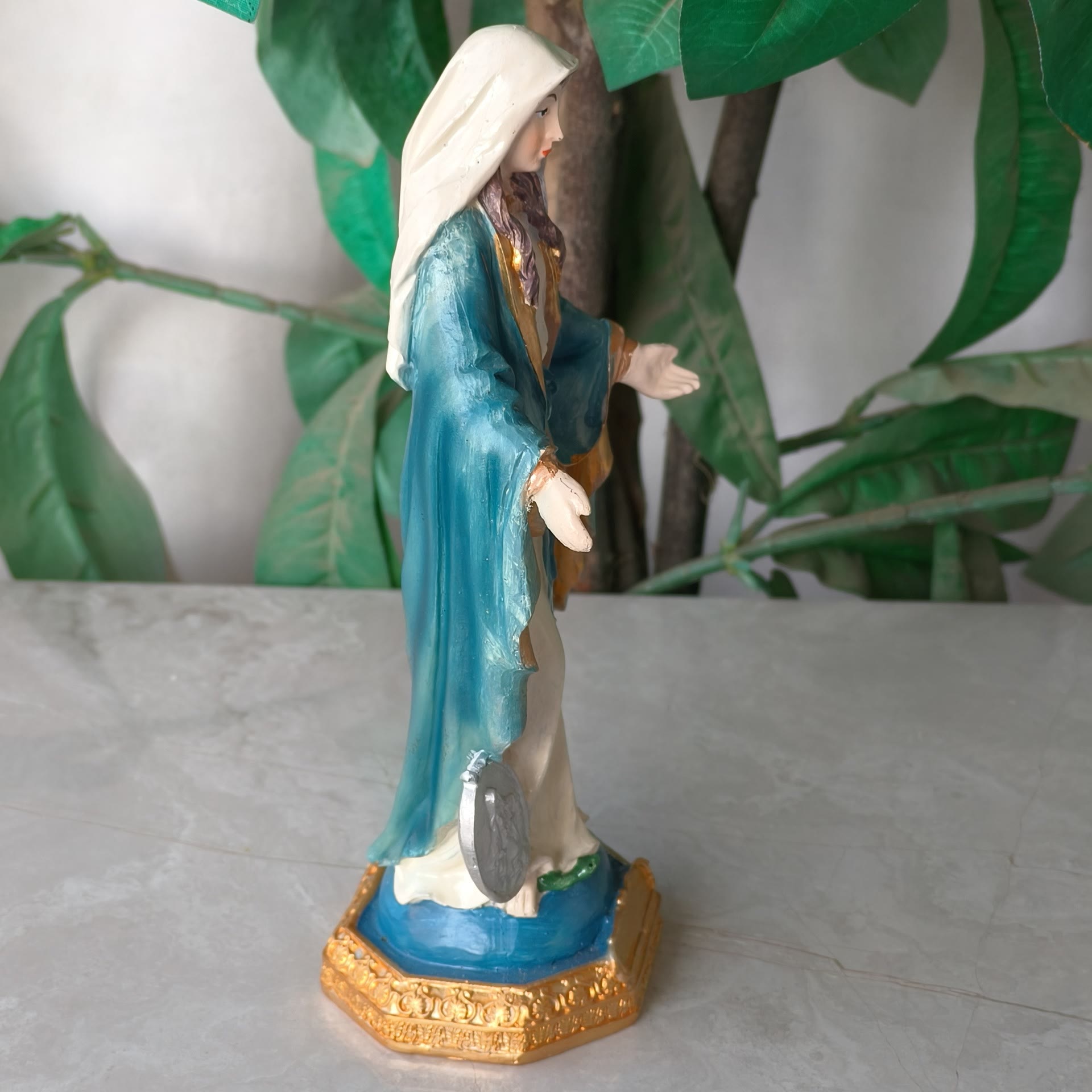 Christiandiscipleshop Classic Style Virgin Mary Miraculous Medal Desktop Decorations Ornament