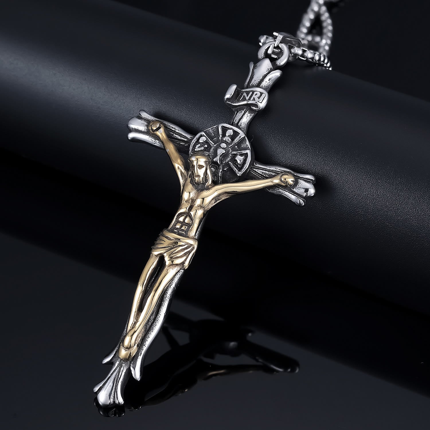 Christiandiscipleshop Classic Style INRI Plaque Crucifix Cross Jesus Sacred Faith Necklace