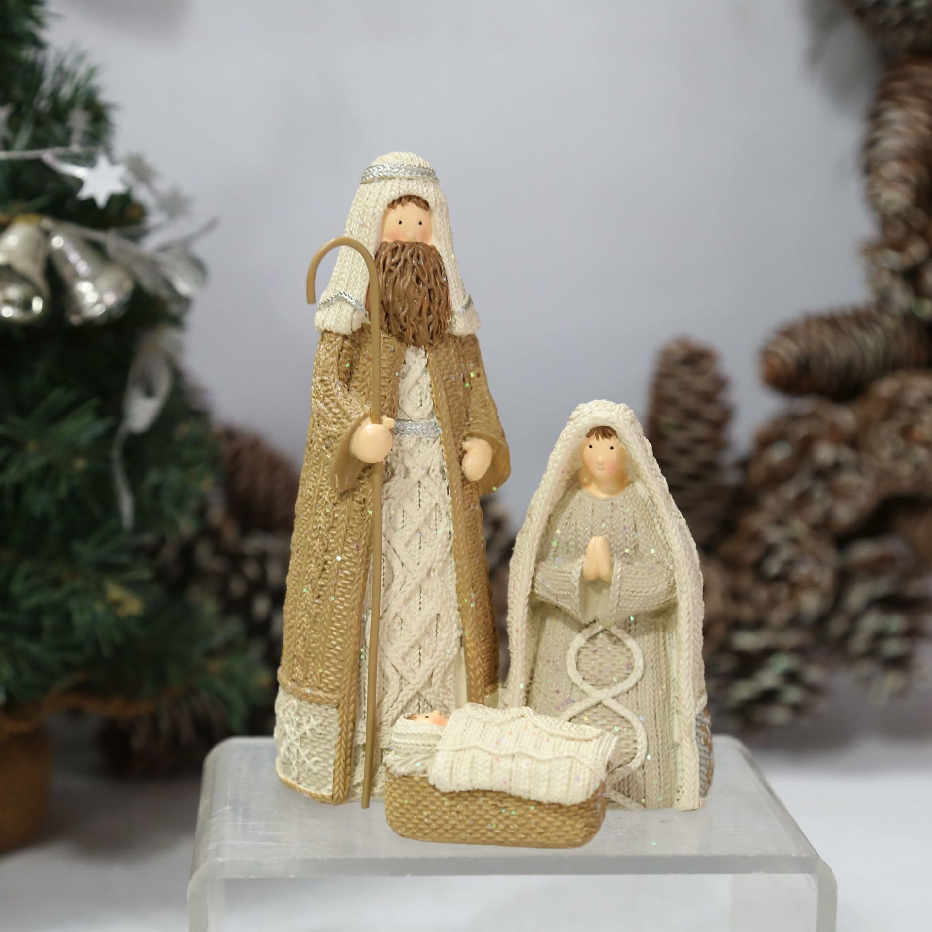 Christiandiscipleshop Classic Style Resin Knit-Effect Holy Family Figurine Desktop Decorations Ornament