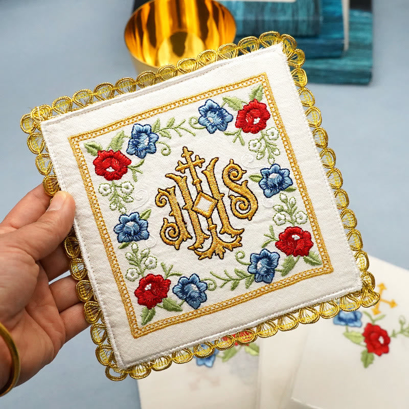Christiandiscipleshop Classic Style Sacred IHS Floral Devotion Altar Linen Set
