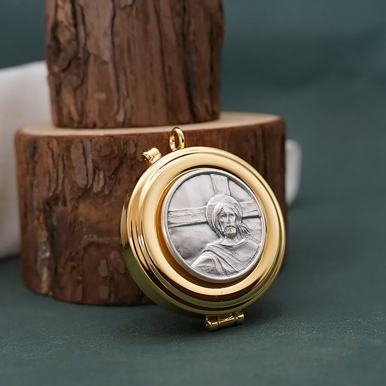 Christiandiscipleshop Gold-Plated Pyx with "See This Man" Pattern–Sacred Vessel for the Holy Eucharist