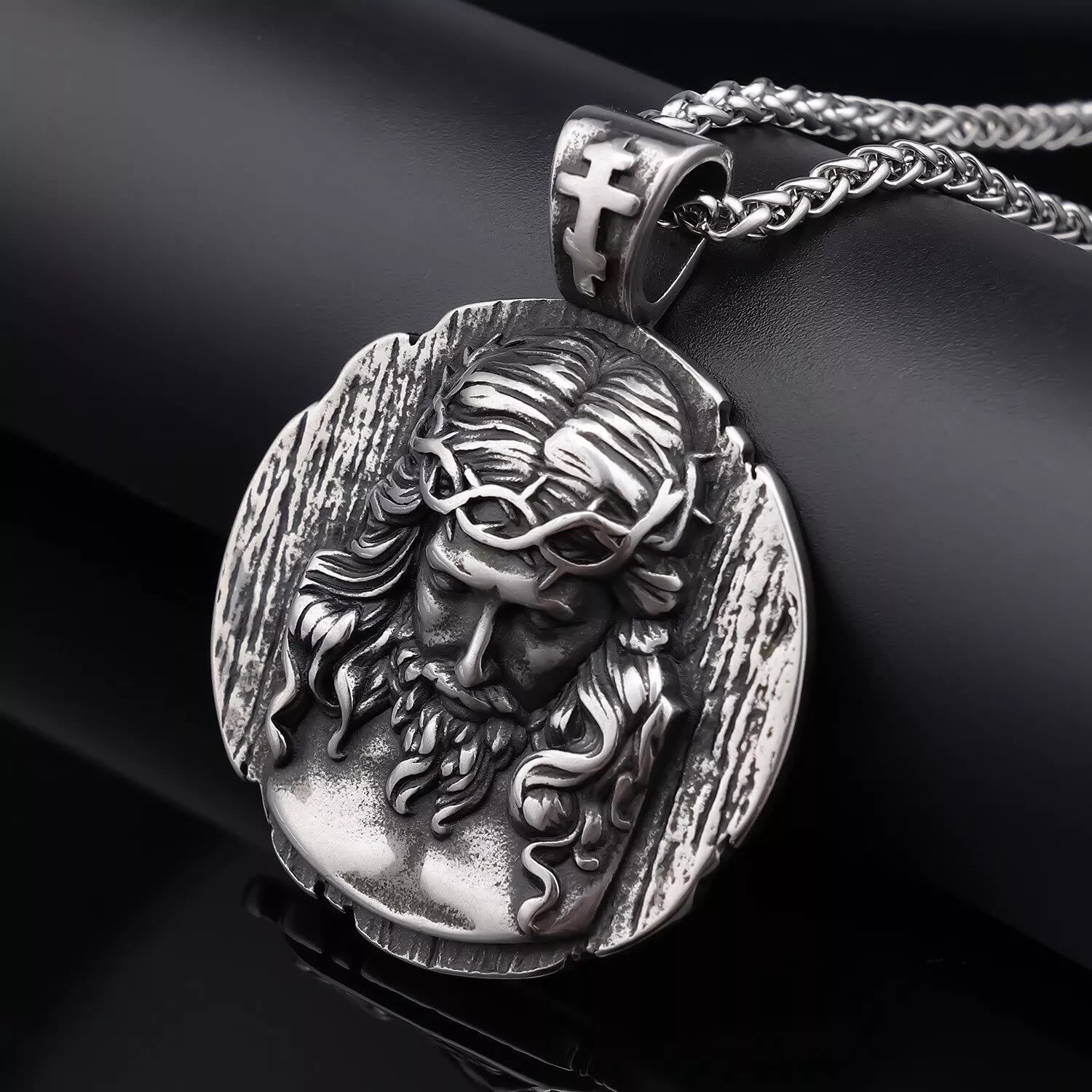 christiandiscipleshop Jesus Crown of Thorns Pendant Necklace - A Profound Symbol of Faith and Devotion