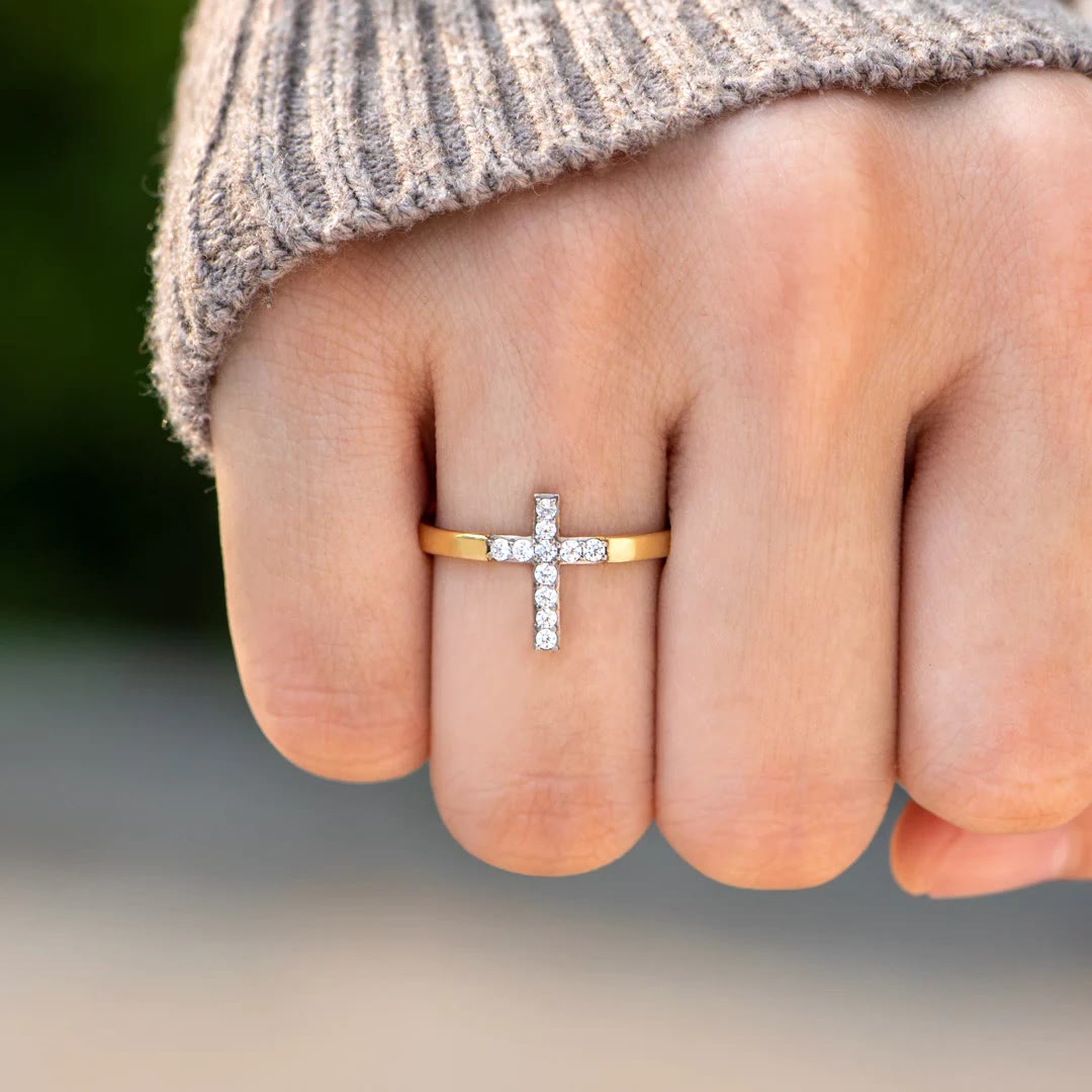Christianartworkshop 925 Silver Cross & "Trust God" Ring: Symbols of Hope