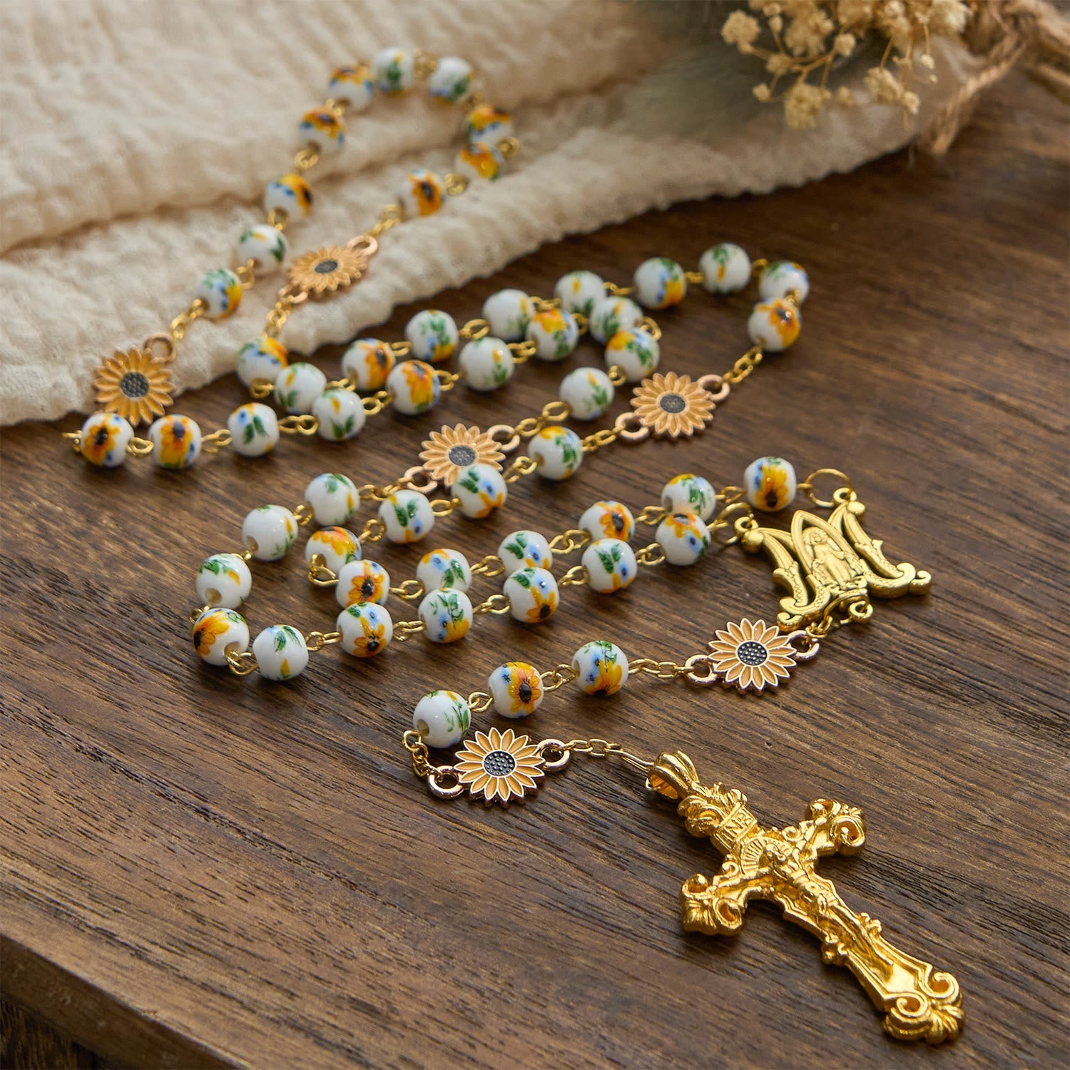 christiandiscipleshop Handmade Sunflower-Inspired Rosary: A Divine Creation with Yellow Floral Beads