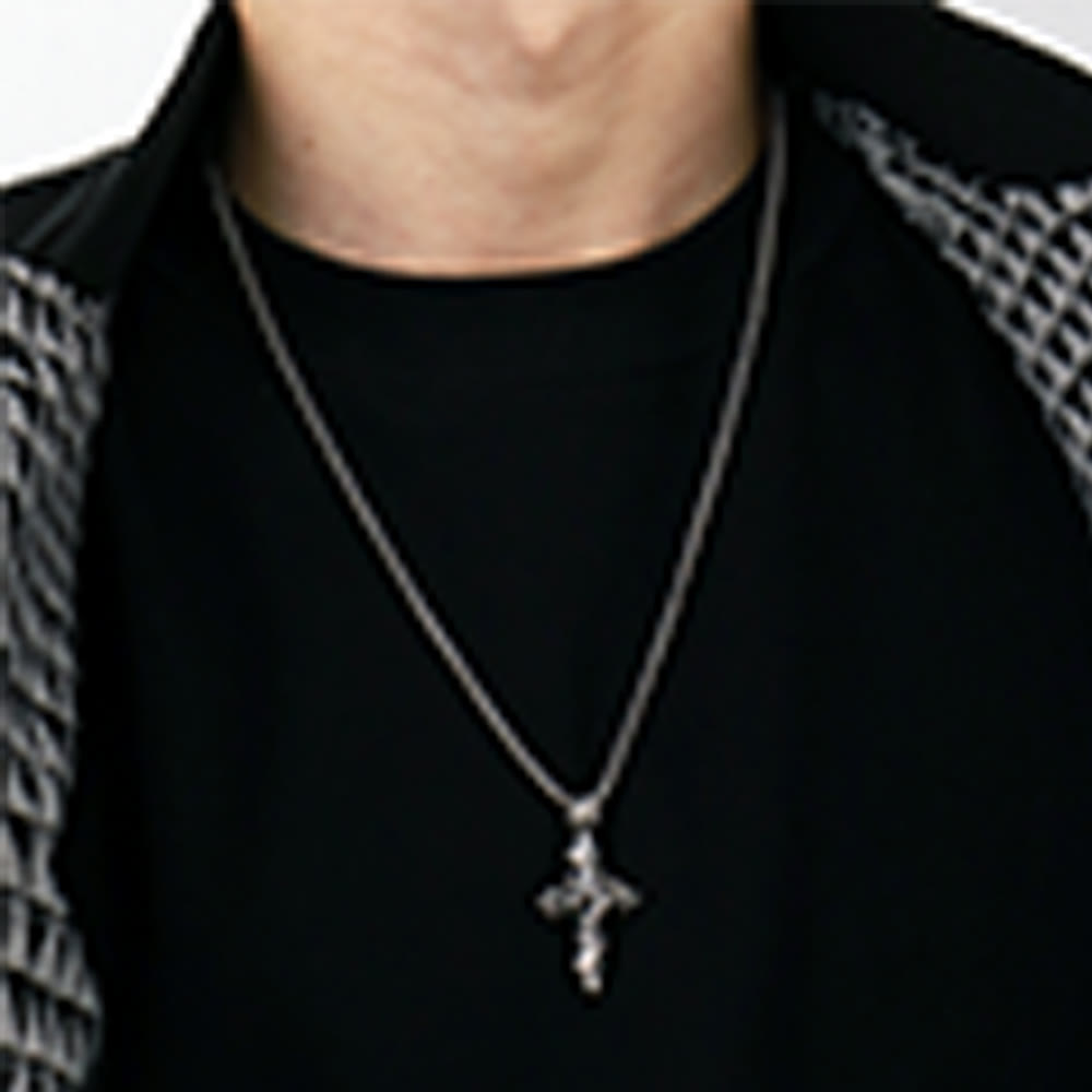 Christianartworkshop 925 Sterling Silver Vintage & Minimalist Cross Necklace: A Timeless Symbol of Spiritual Devotion