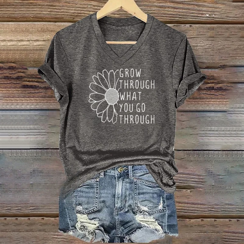christiandiscipleshopWomen's Grow Through What You Go Through Print V-Neck Polyester T-shirt