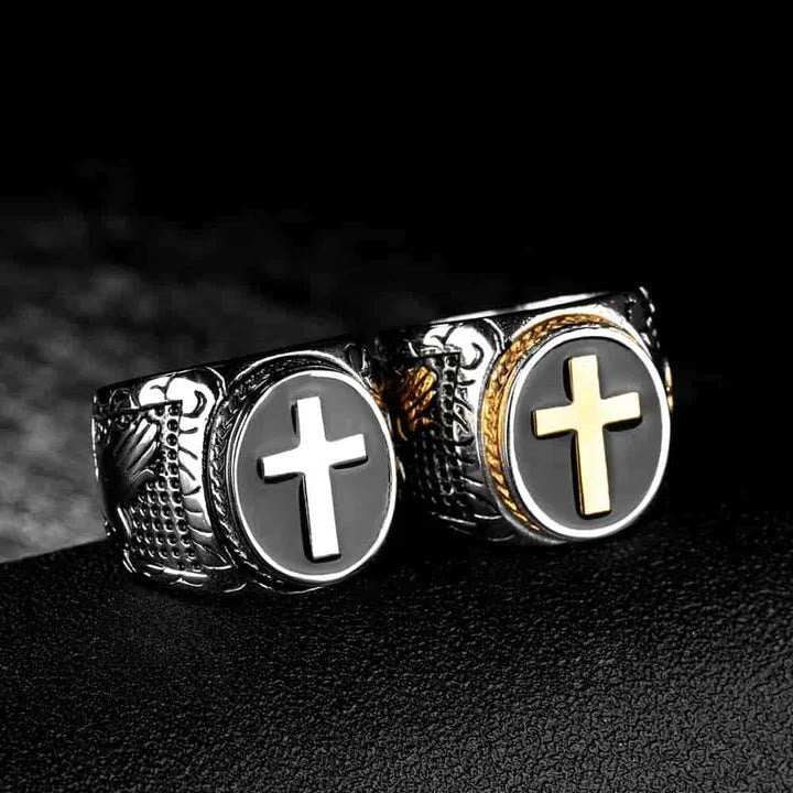 Christiandiscipleshop Retro Cross "Hand of God" Titanium Religion Ring