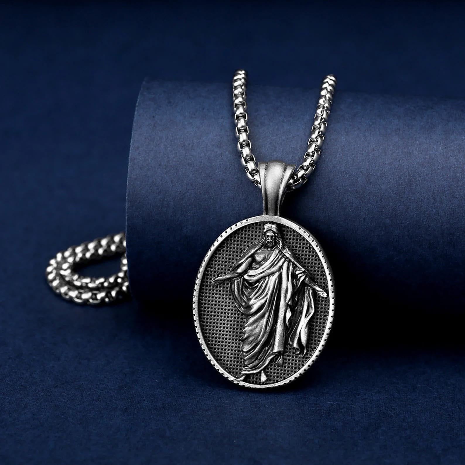 christiandiscipleshop Jesus Medallion Pendant Blessing Necklace