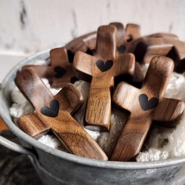 Christiandiscipleshop Modern Style Walnut Multicolor Thumb Cross Praying Handle Ornaments